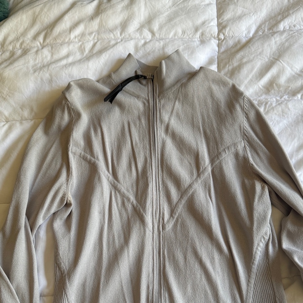 Express Women's Beige Open-Front Jacket - Picture 7 of 8